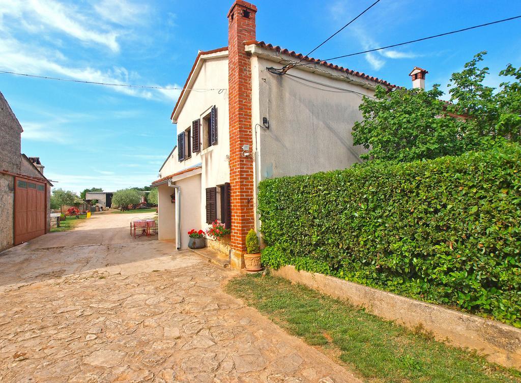 Villa House Monteci 1378 Galižana Exterior foto